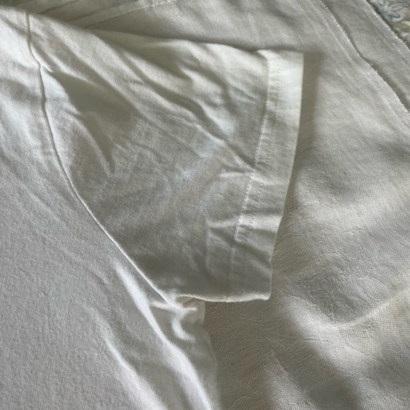 White new t-shirt from Switzerland. Never worn.Size small. A real nice shirt. - Picture 3 of 11